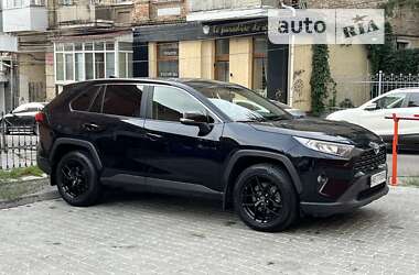 Внедорожник / Кроссовер Toyota RAV4 2020 в Виннице