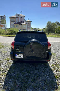 Внедорожник / Кроссовер Toyota RAV4 2008 в 