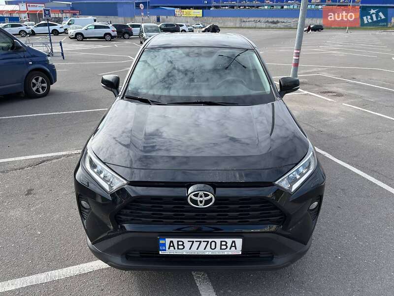 Позашляховик / Кросовер Toyota RAV4 2020 в Вінниці