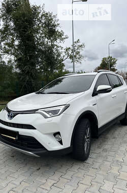 Внедорожник / Кроссовер Toyota RAV4 2017 в Киеве