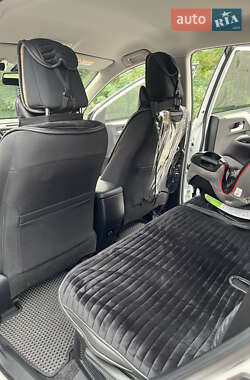 Внедорожник / Кроссовер Toyota RAV4 2017 в Киеве