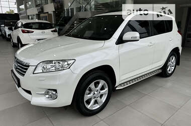 Позашляховик / Кросовер Toyota RAV4 2011 в Чернігові