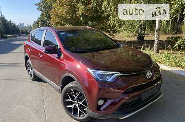 Внедорожник / Кроссовер Toyota RAV4 2017 в Киеве