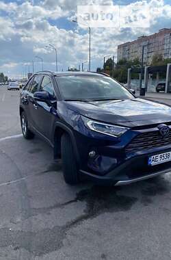 Внедорожник / Кроссовер Toyota RAV4 2019 в Днепре