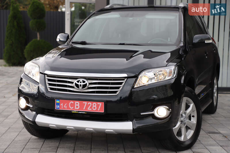 Внедорожник / Кроссовер Toyota RAV4 2011 в Дрогобыче