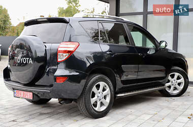 Внедорожник / Кроссовер Toyota RAV4 2011 в Дрогобыче