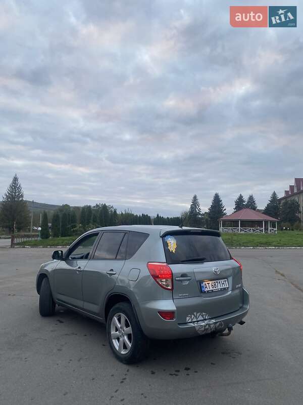 Внедорожник / Кроссовер Toyota RAV4 2008 в Коломые