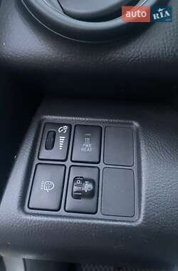 Позашляховик / Кросовер Toyota RAV4 2008 в 