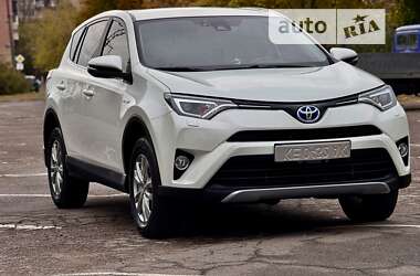 Позашляховик / Кросовер Toyota RAV4 2016 в Кривому Розі