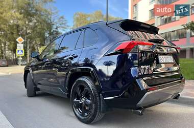 Внедорожник / Кроссовер Toyota RAV4 2021 в Тернополе