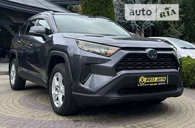 Внедорожник / Кроссовер Toyota RAV4 2020 в Львове