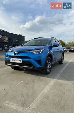 Внедорожник / Кроссовер Toyota RAV4 2018 в Киеве