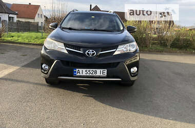 Внедорожник / Кроссовер Toyota RAV4 2014 в Броварах