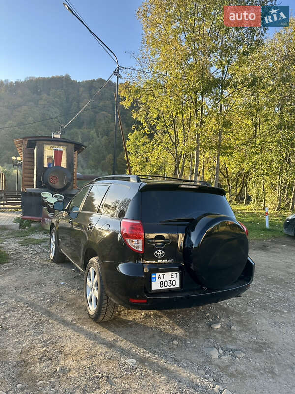 Позашляховик / Кросовер Toyota RAV4 2008 в Івано-Франківську