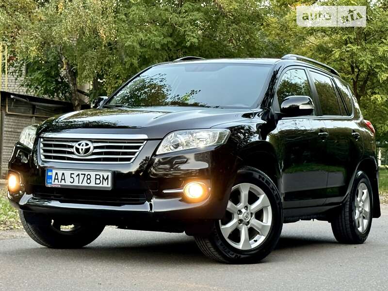 Внедорожник / Кроссовер Toyota RAV4 2010 в Одессе