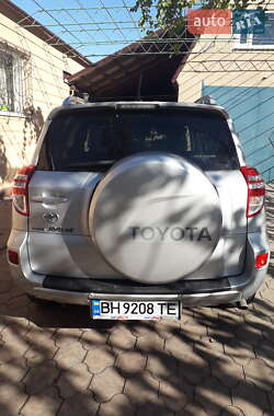 Внедорожник / Кроссовер Toyota RAV4 2011 в Раздельной