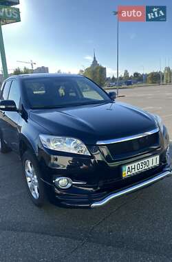 Внедорожник / Кроссовер Toyota RAV4 2010 в Киеве