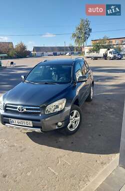 Позашляховик / Кросовер Toyota RAV4 2006 в Рокитному