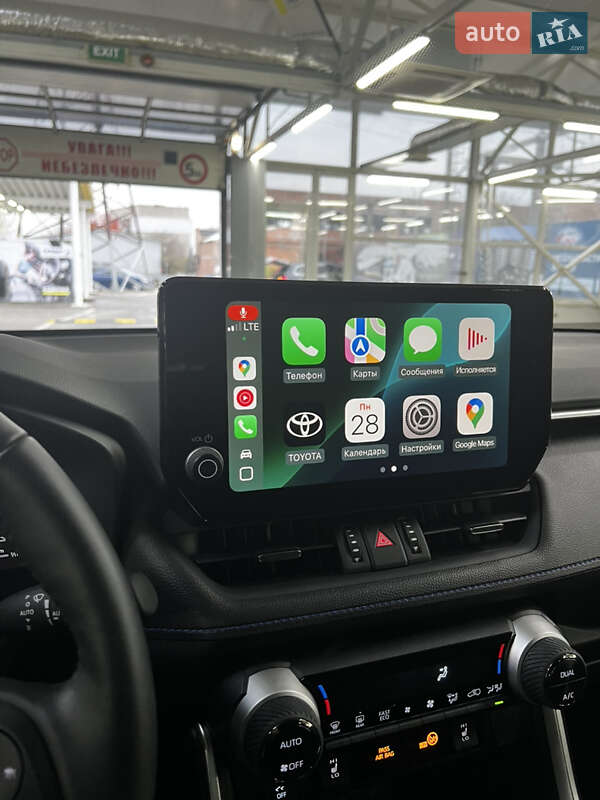 Внедорожник / Кроссовер Toyota RAV4 2023 в Черновцах