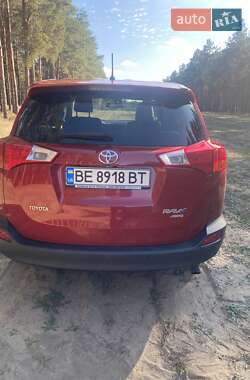 Внедорожник / Кроссовер Toyota RAV4 2013 в 
