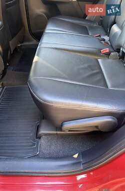 Внедорожник / Кроссовер Toyota RAV4 2013 в 
