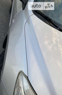 Позашляховик / Кросовер Toyota RAV4 2007 в 