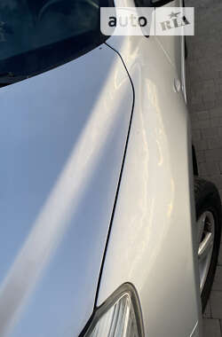 Позашляховик / Кросовер Toyota RAV4 2007 в 
