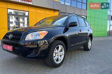 Внедорожник / Кроссовер Toyota RAV4 2011 в Ровно