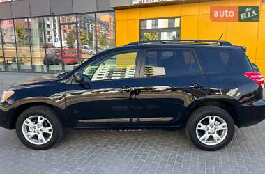 Внедорожник / Кроссовер Toyota RAV4 2011 в Ровно