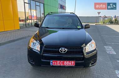 Внедорожник / Кроссовер Toyota RAV4 2011 в Ровно