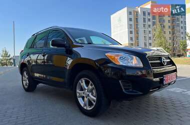 Внедорожник / Кроссовер Toyota RAV4 2011 в Ровно