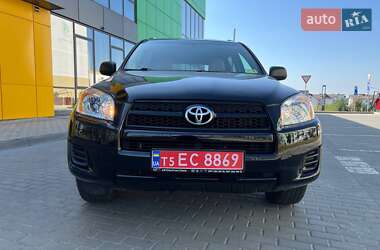 Внедорожник / Кроссовер Toyota RAV4 2011 в Ровно