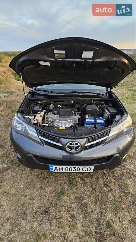 Внедорожник / Кроссовер Toyota RAV4 2014 в Бердичеве фото 13 Внедорожник / Кроссовер Toyota RAV4 2014 в Бердичеве