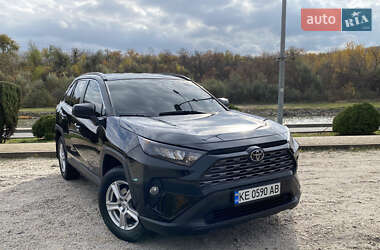 Позашляховик / Кросовер Toyota RAV4 2020 в Дніпрі