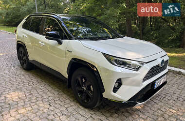 Позашляховик / Кросовер Toyota RAV4 2019 в Чернівцях