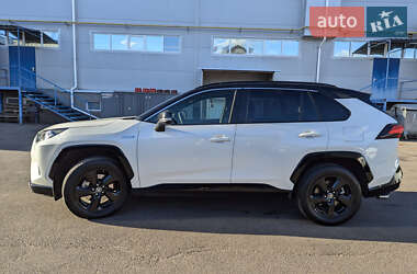 Позашляховик / Кросовер Toyota RAV4 2021 в Білій Церкві