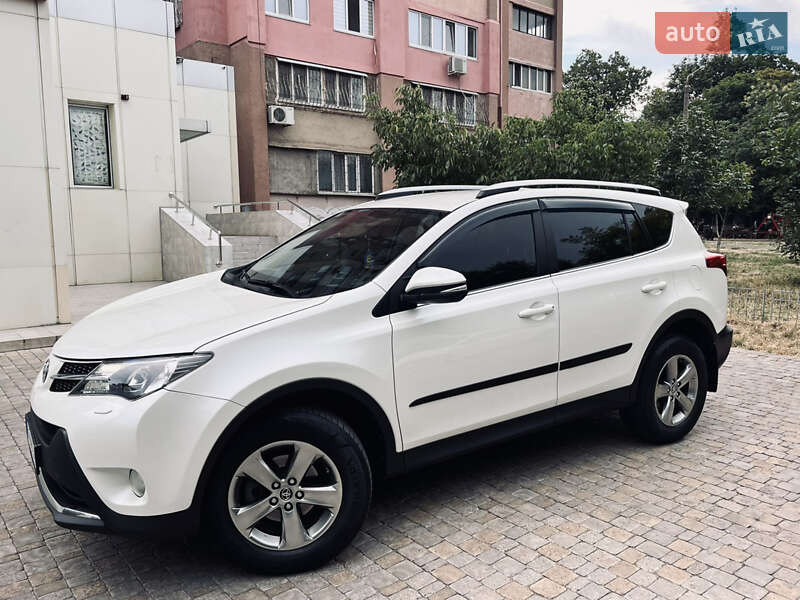 Toyota RAV4 2015