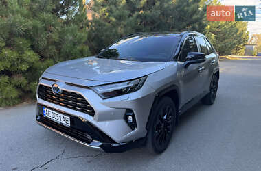 Позашляховик / Кросовер Toyota RAV4 2023 в Дніпрі