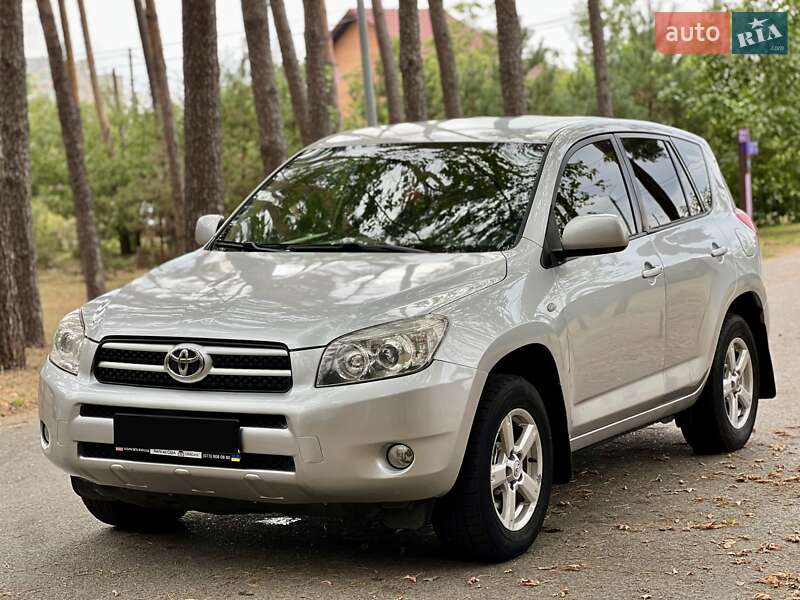 Внедорожник / Кроссовер Toyota RAV4 2007 в Киеве