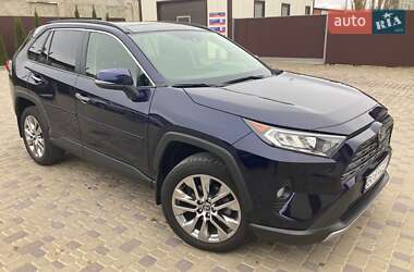 Внедорожник / Кроссовер Toyota RAV4 2021 в Тернополе