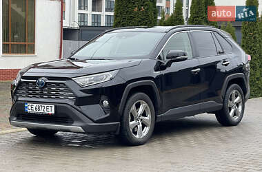 Позашляховик / Кросовер Toyota RAV4 2019 в Чернівцях