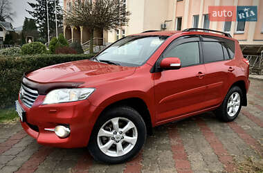 Внедорожник / Кроссовер Toyota RAV4 2011 в Тернополе