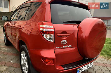 Внедорожник / Кроссовер Toyota RAV4 2011 в Тернополе