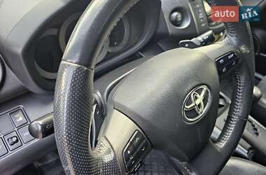 Внедорожник / Кроссовер Toyota RAV4 2010 в 