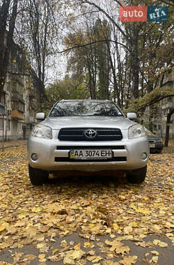 Внедорожник / Кроссовер Toyota RAV4 2007 в Киеве