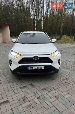 Внедорожник / Кроссовер Toyota RAV4 2021 в Сумах