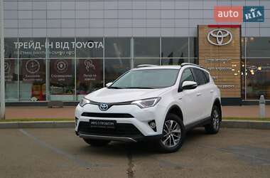 Позашляховик / Кросовер Toyota RAV4 2018 в Києві