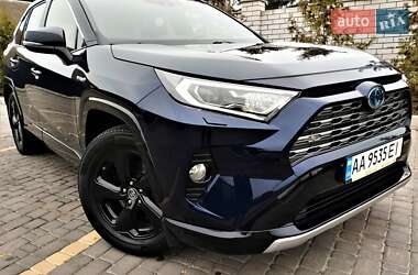 Внедорожник / Кроссовер Toyota RAV4 2019 в Белой Церкви