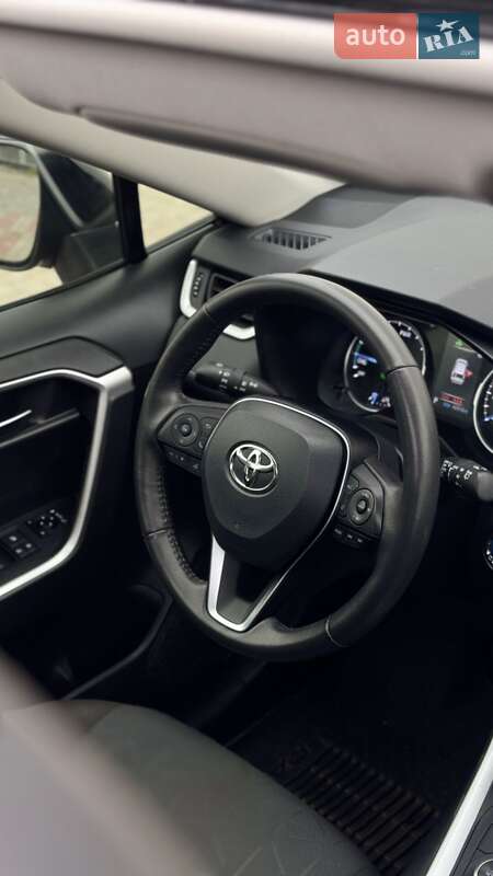 Внедорожник / Кроссовер Toyota RAV4 2021 в Умани фото 17 Внедорожник / Кроссовер Toyota RAV4 2021 в Умани
