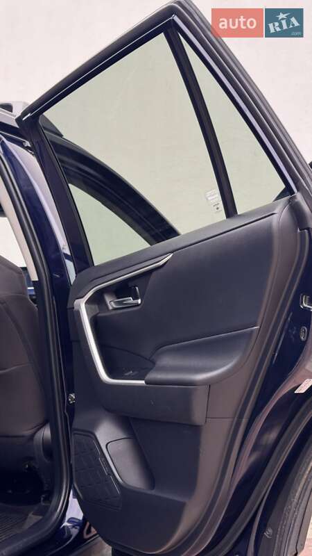 Внедорожник / Кроссовер Toyota RAV4 2021 в Умани фото 25 Внедорожник / Кроссовер Toyota RAV4 2021 в Умани